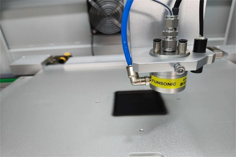 Ultrasonic Spray Coating Application 4 Ultrasonic Spray Coating Application 4